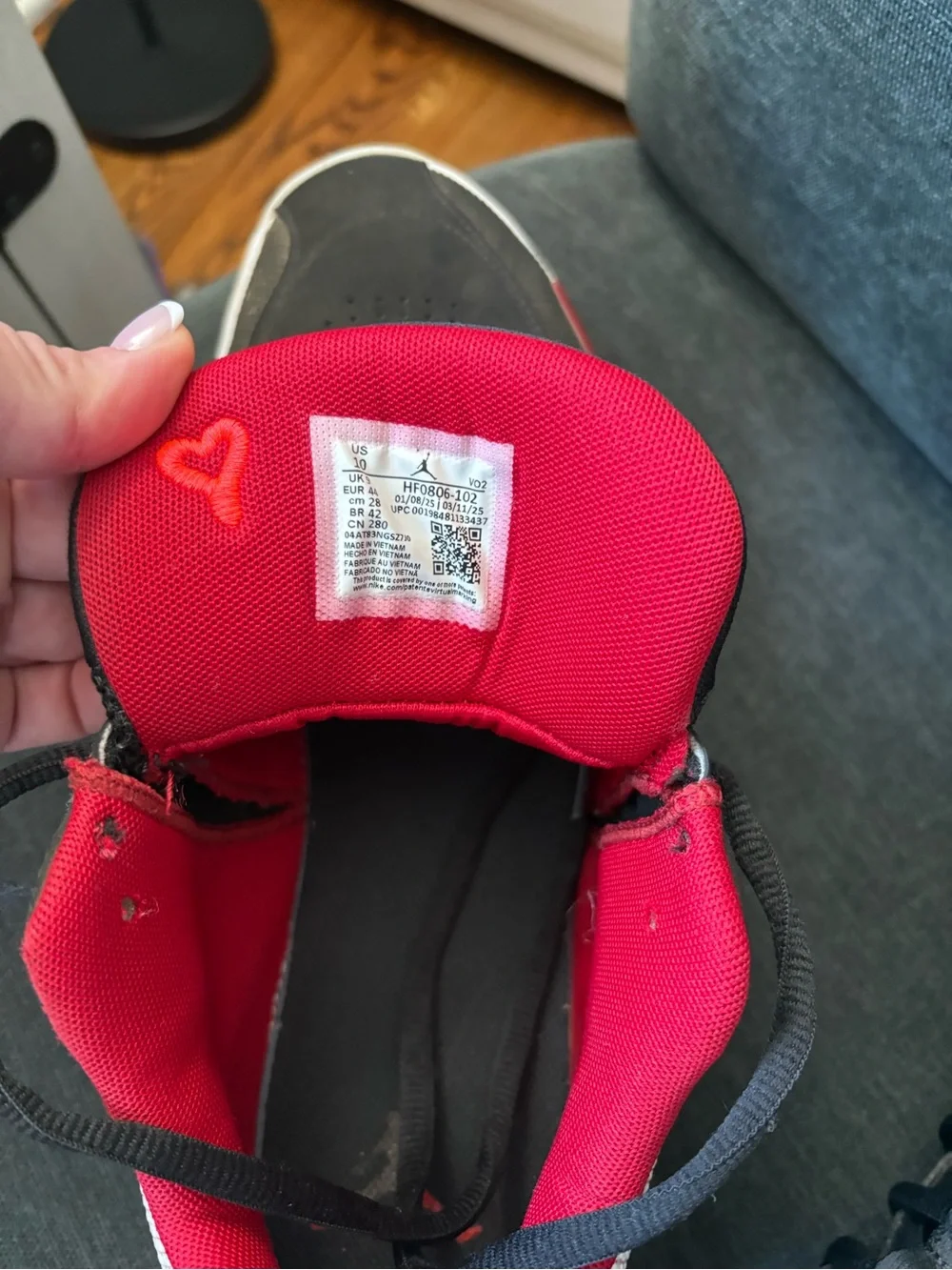 Nike bold red